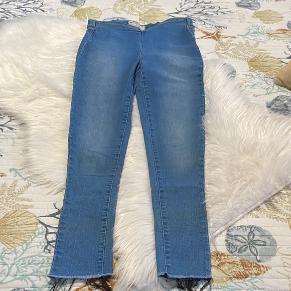 Free People Denim - Free People Light Blue Straight jean leggings